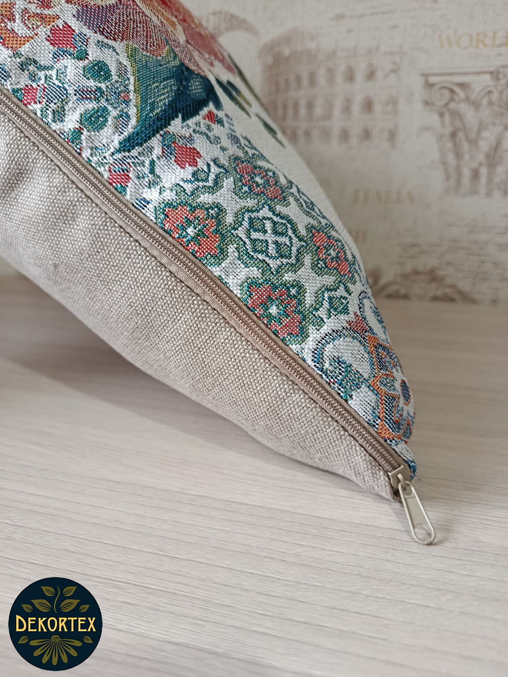 Декоративный гобеленовый чехол Очарование 47х47