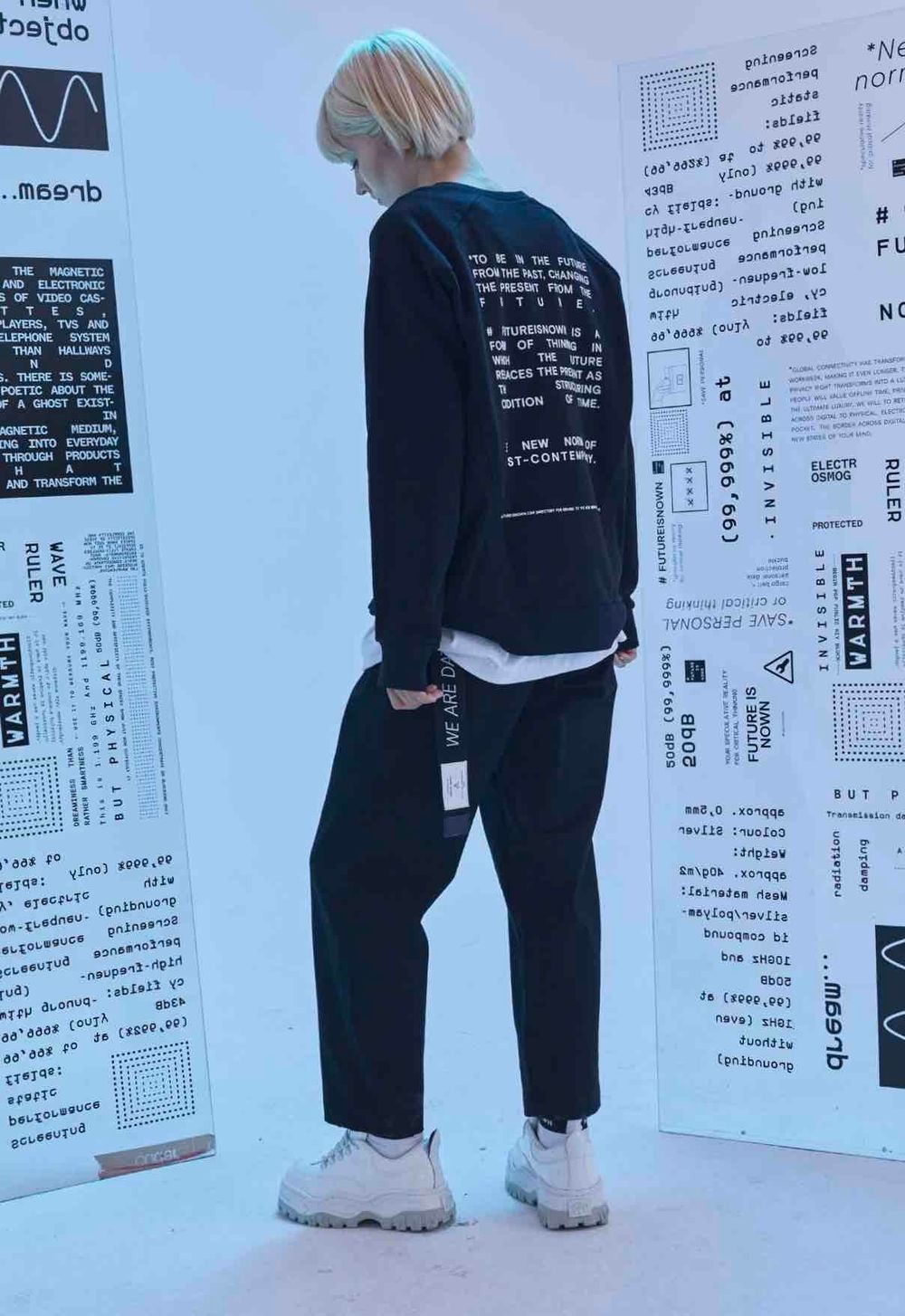 Толстовка Futureisnown Text Back Sweatshirt Черная