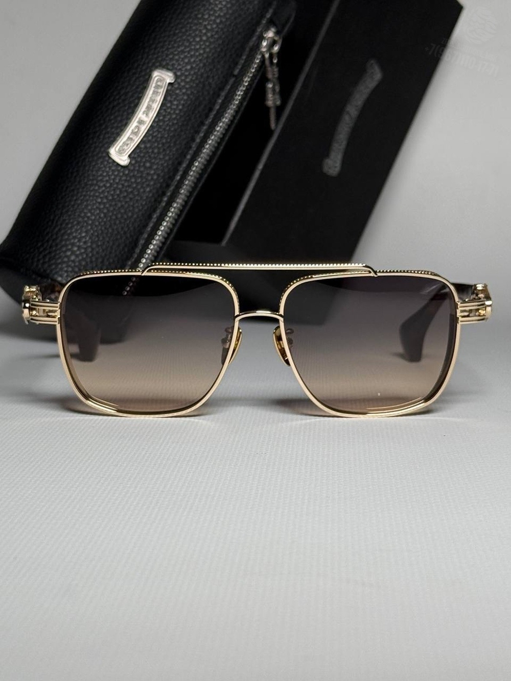 Солнечные очки Chrome Hearts