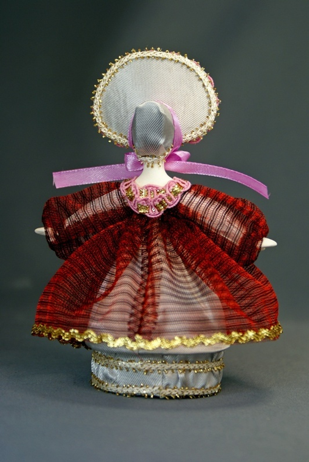 Кукла интерьерная Шкатулка в костюме 19 века