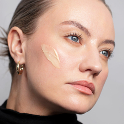 Antipodes Diem Vitamin C Pigment-Correcting Water Cream - осветляющий крем для пигментных пятен /   60  ml  / GTIN 9421906730432