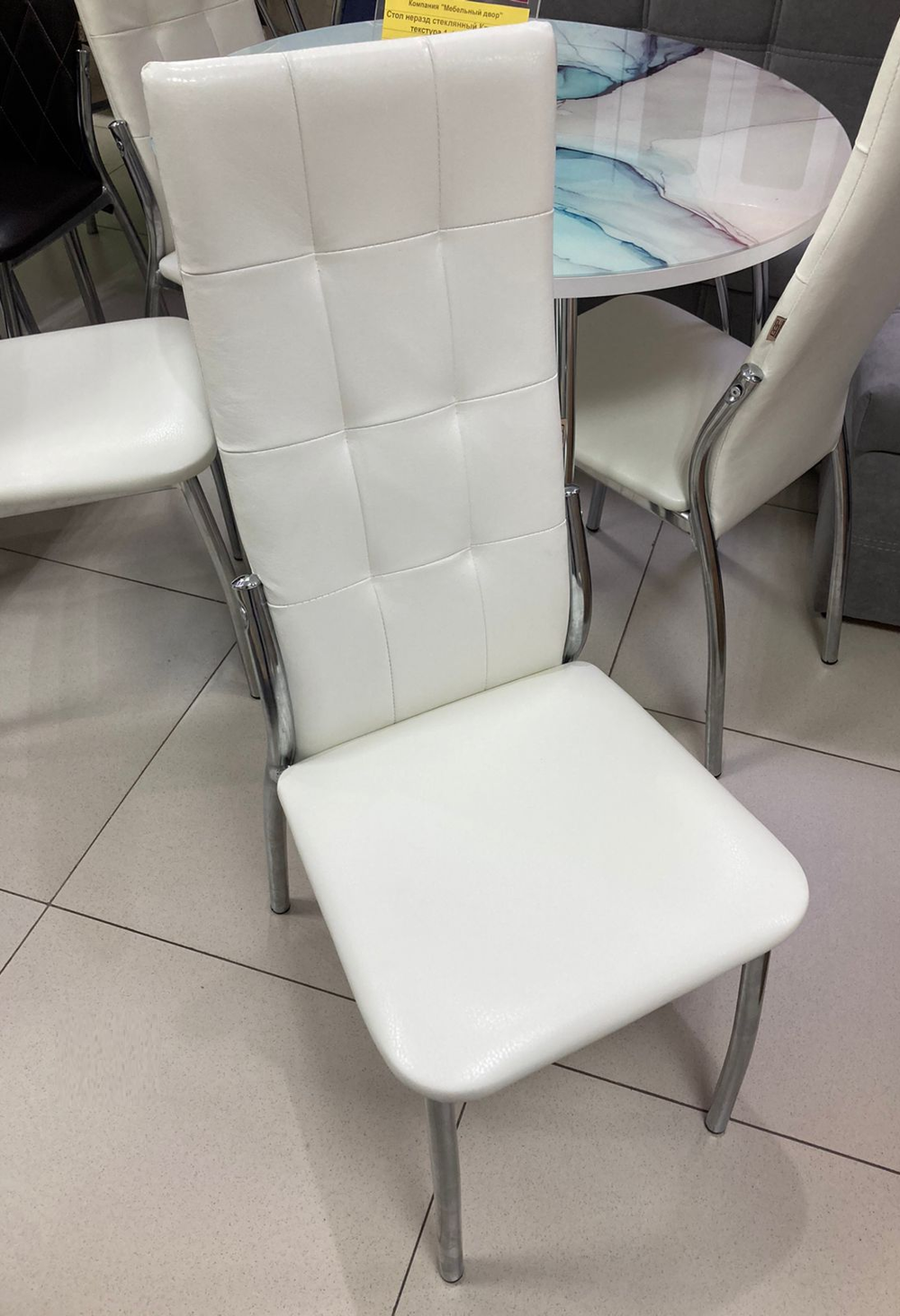 Стул Хилтон каркас хром квадрат основание экокожа белая