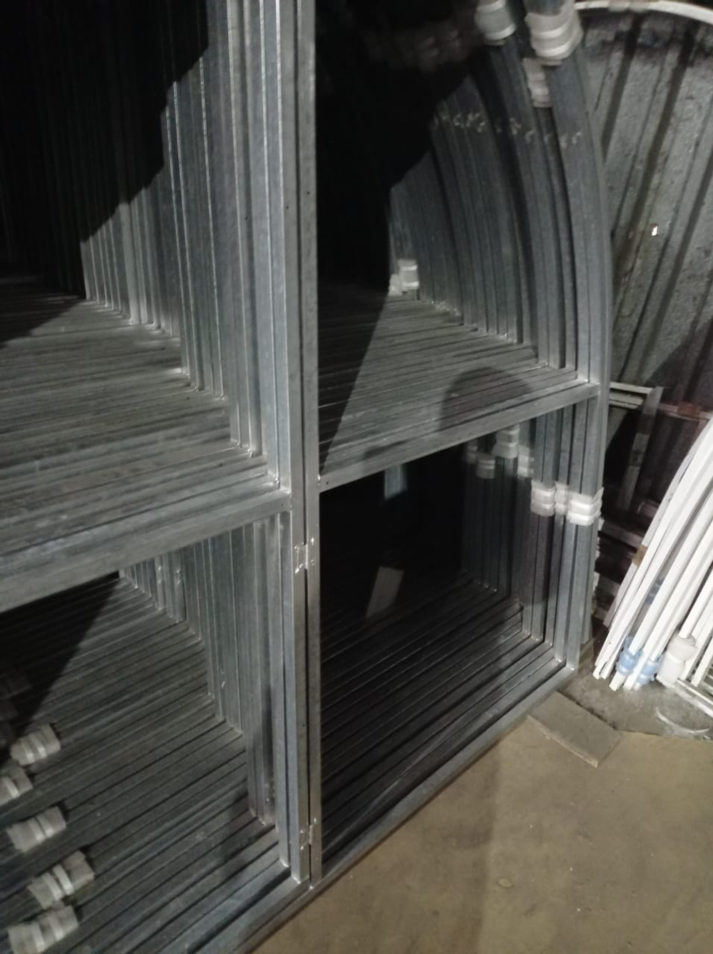 Каркас теплицы "Удачная" Оцинкованная Элитная 40*20мм шаг дуг 0.67м, Ширина 3м, высота 2,1м, длина 6м.