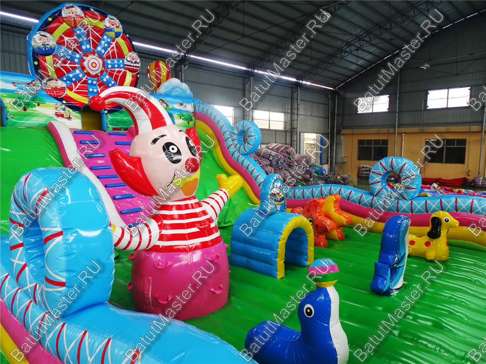 Коммерческий надувной батут «Парк развлечений Мульти» 15*8*8 м