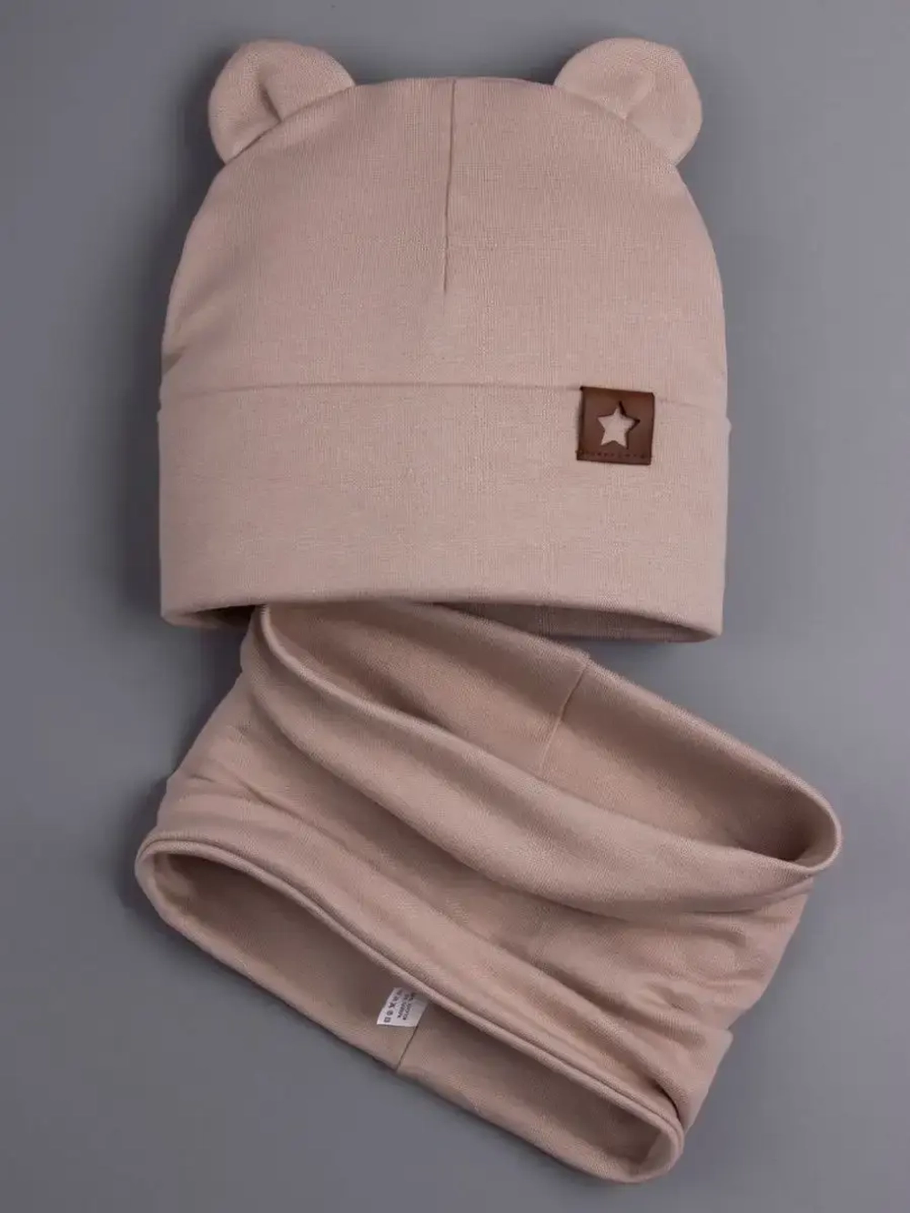 Шапка с ушками осенняя и снуд для детей