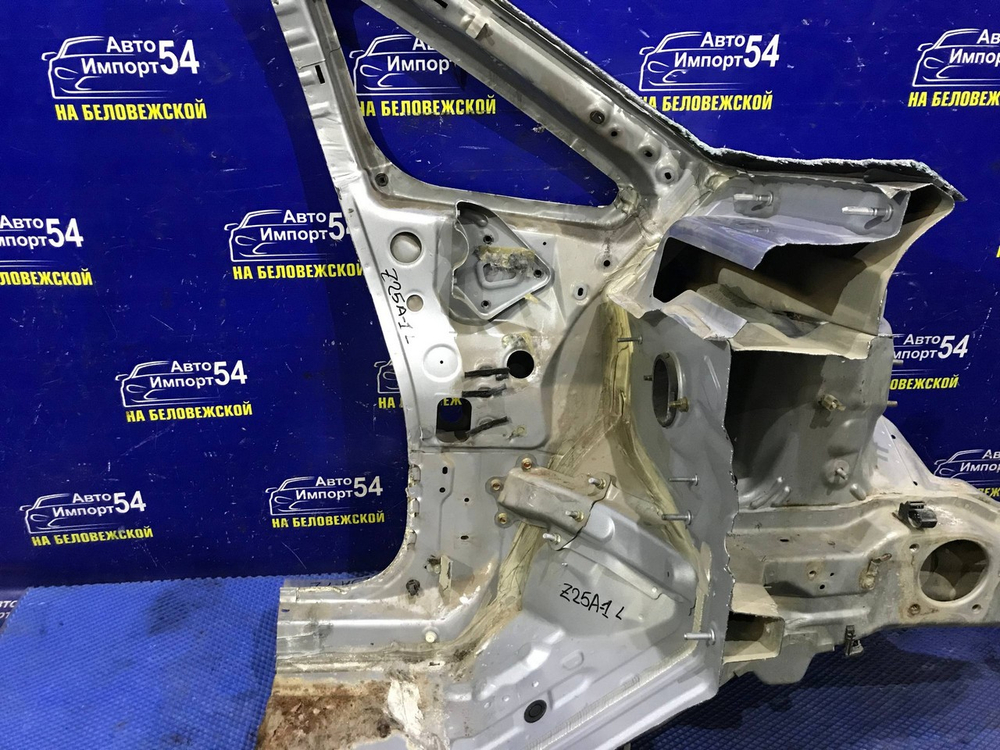 Лонжерон передний левый MITSUBISHI COLT 2003