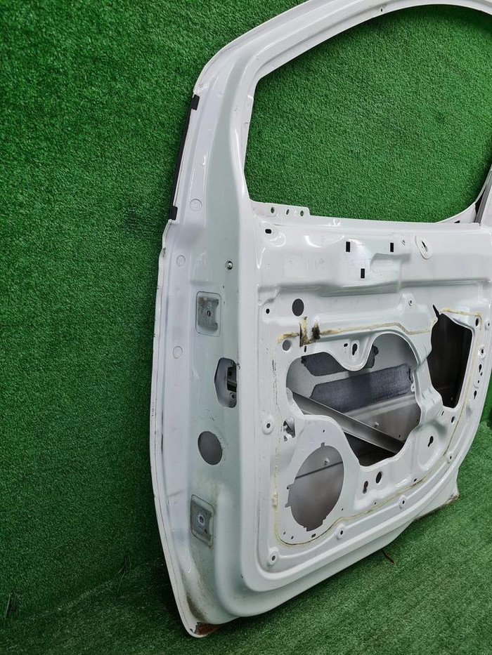 Дверь передняя правая Peugeot Partner 2 (08-18)