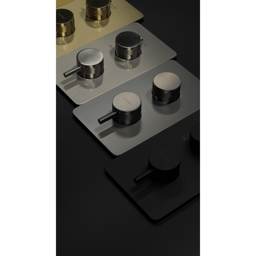 Встраиваемый смеситель для душа и ванны с термостатом трехпроходной Boheme CELL 134-3-GM GUN METAL