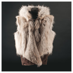 Жилет с мехом волка полярного «Волчайка сибирская»