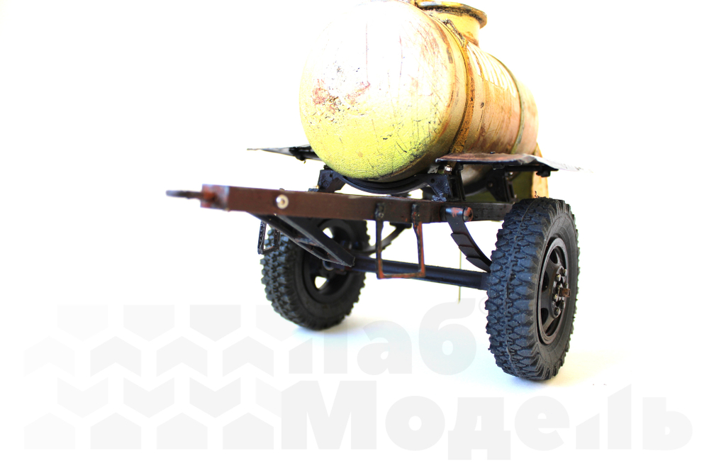 ACPT-0.9 tank trailer for kvass or beer transportation. Scale 1/14