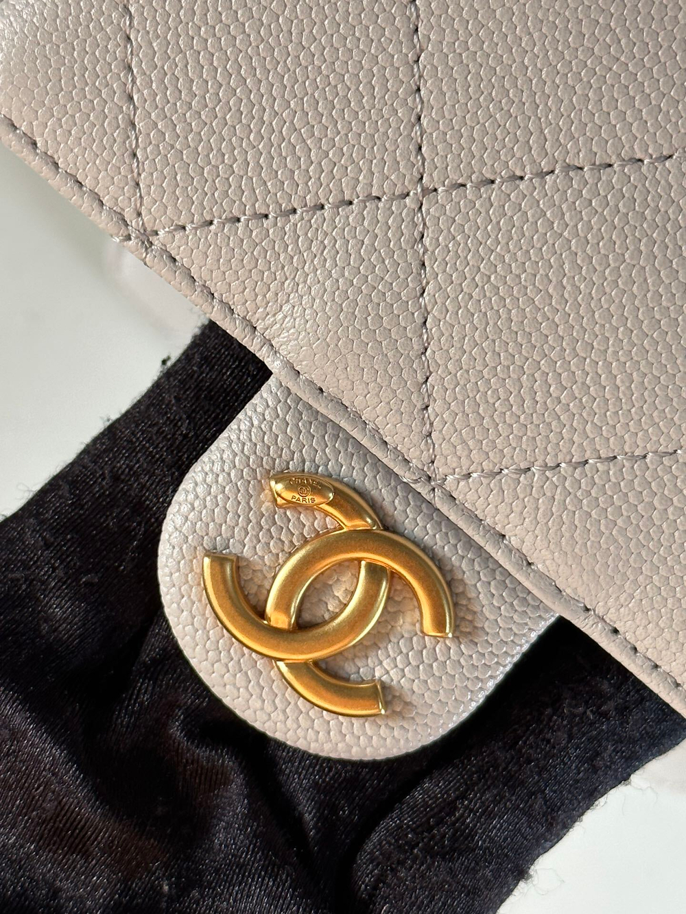 Chanel 25 Medium Handbag 40 cm