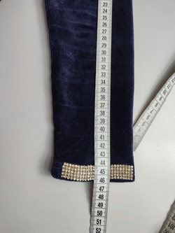 Платье эффектное с блестящей отделкой на рукавах 40-42 размер