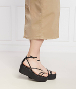 Кожаные босоножки Calvin Klein - черный(HW0HW01949)