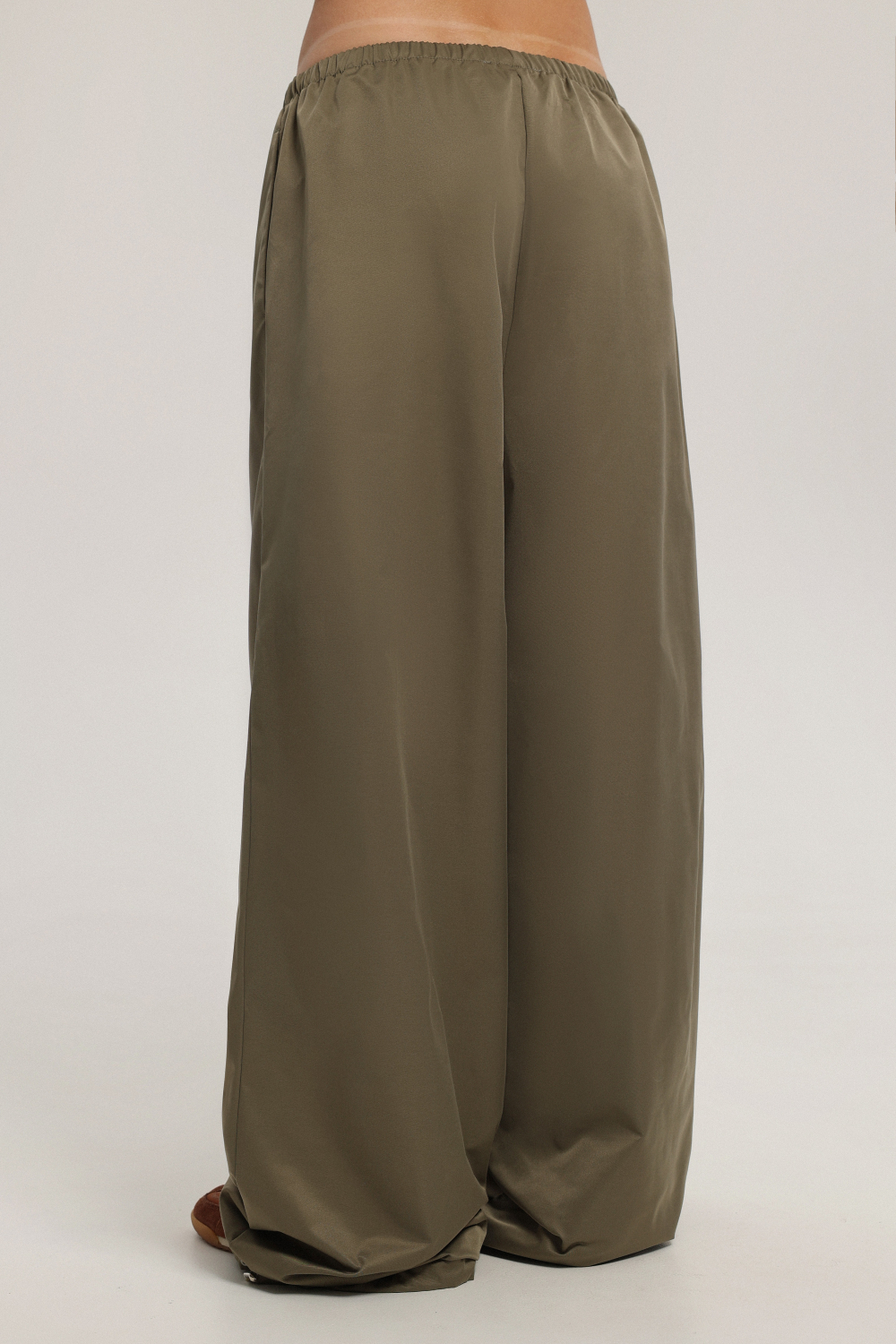 Брюки из плащёвки на кулиске