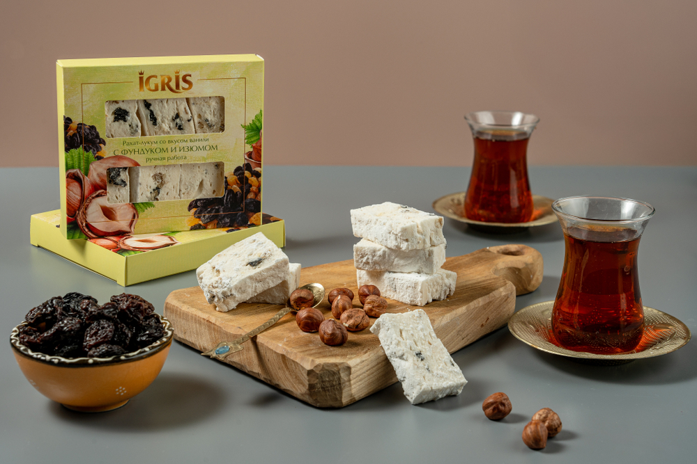 Фундук-изюм 145грамм.