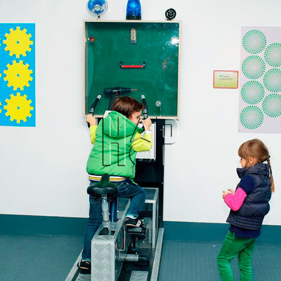 Учебный экспонат Велогенератор