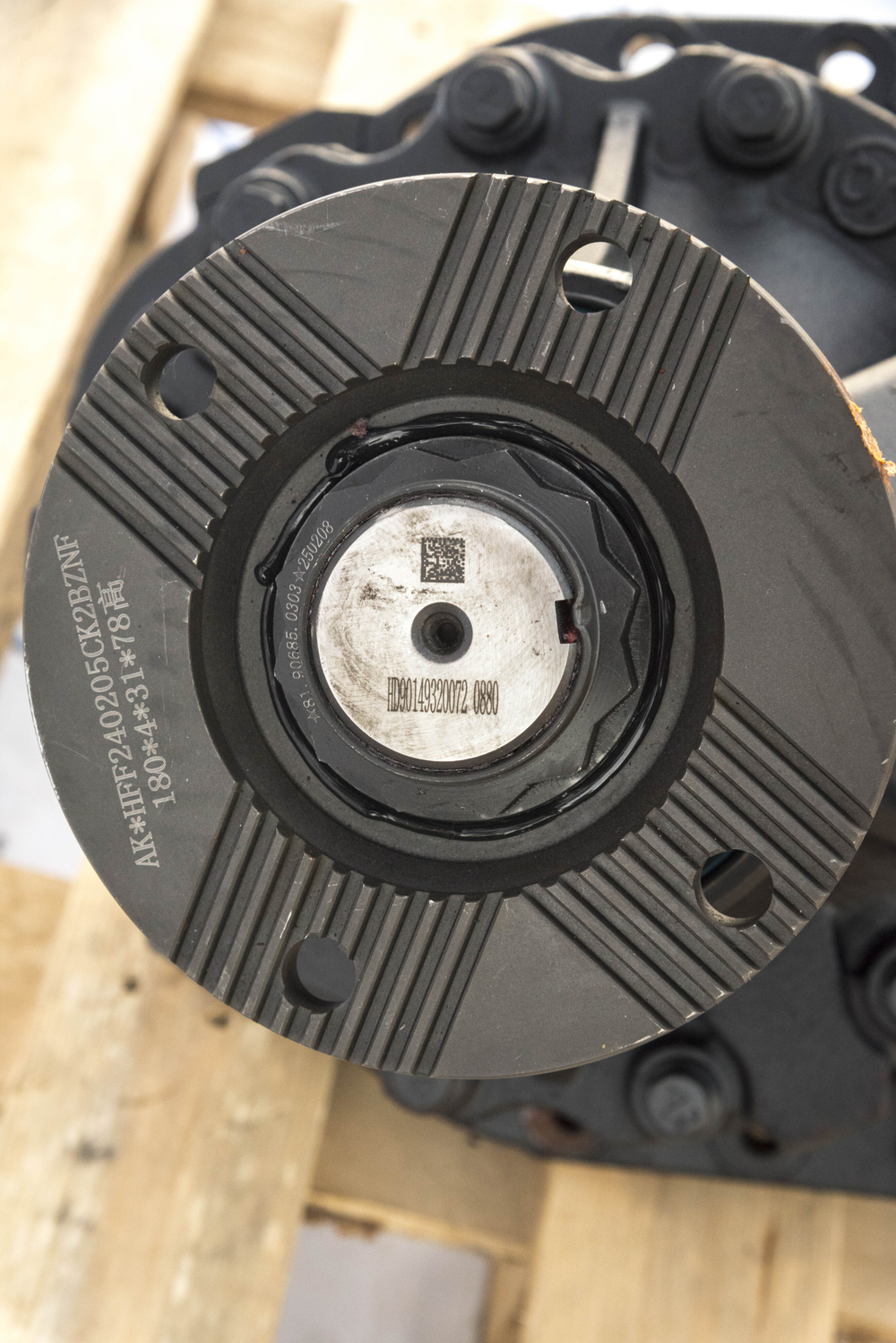 Редуктор заднего моста (5.262) X3000 (HDZ16T331580247) DZ95319390800