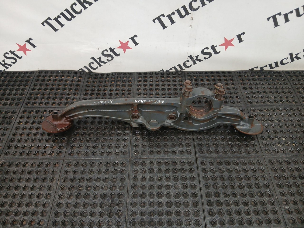 Кронштейн пневморессоры правый 2019г.