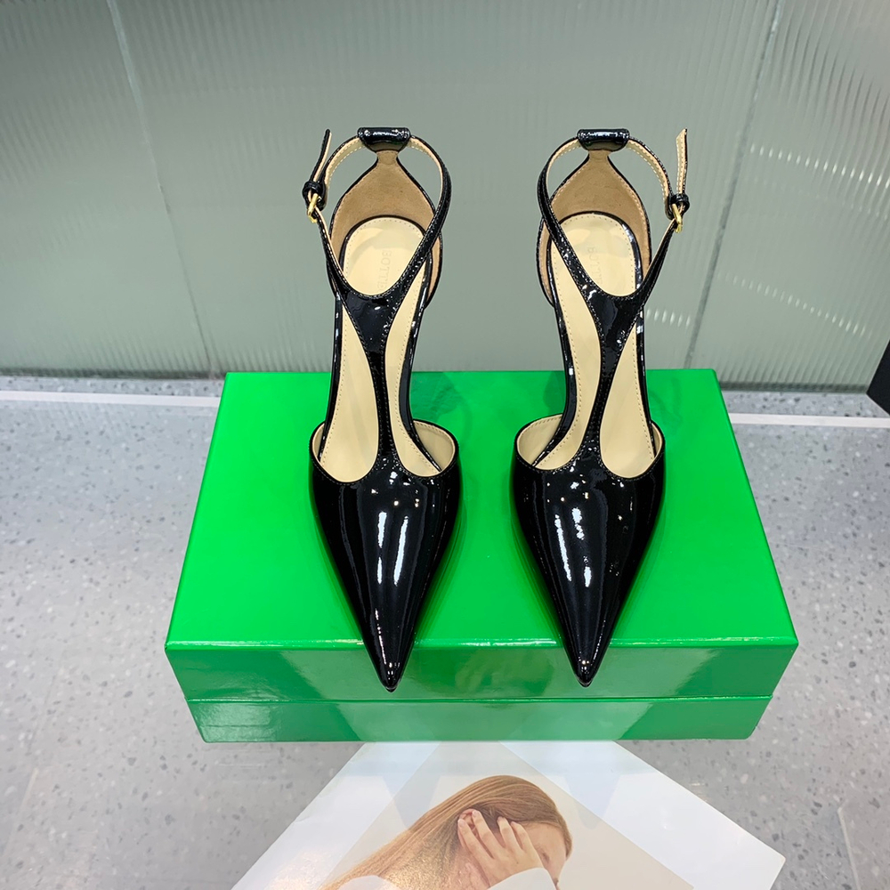 Bottega Veneta Rocket T-Bar Pump 9 cm