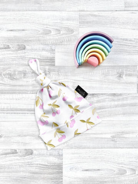 Шапочка Mjölk Черешня, уценка