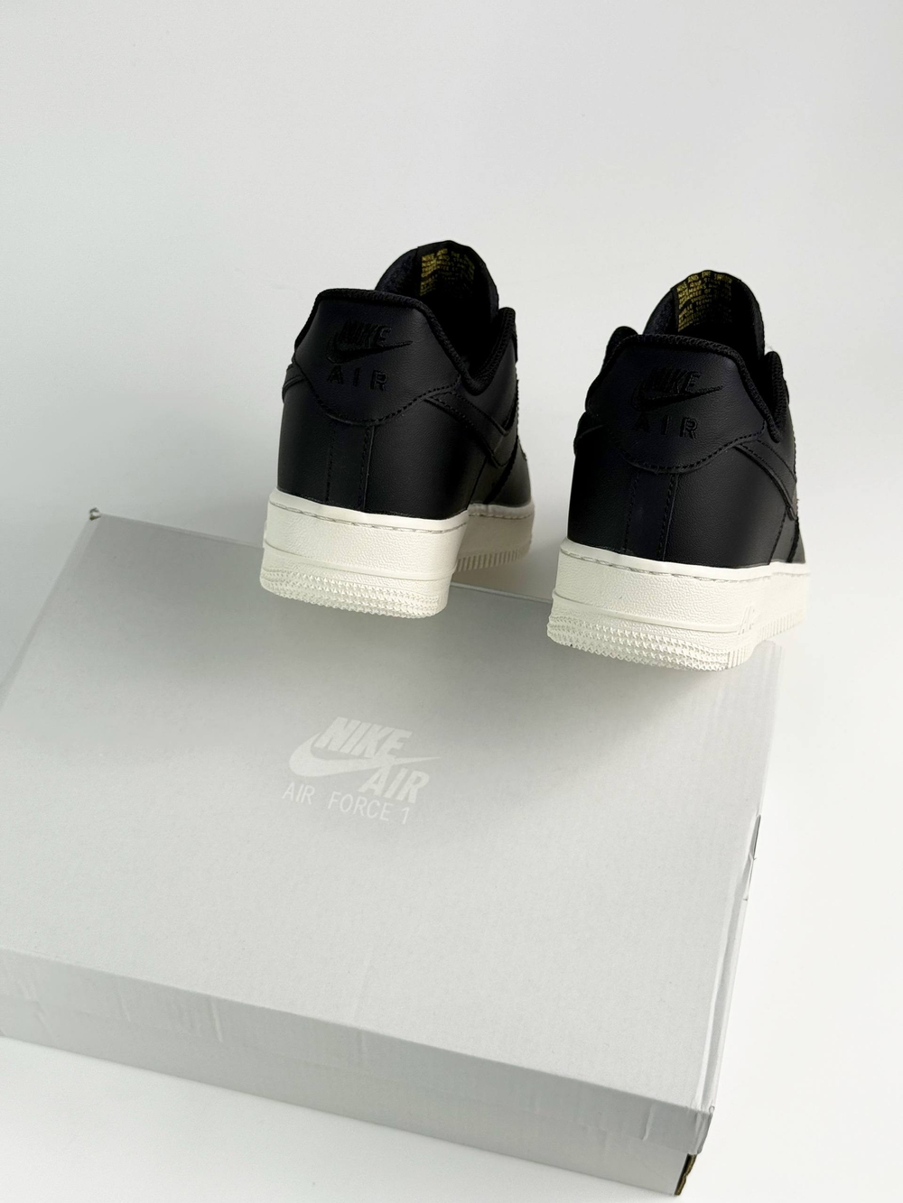 Кроссовки Nike Air Jordan 1 Low #B100 (черн.)