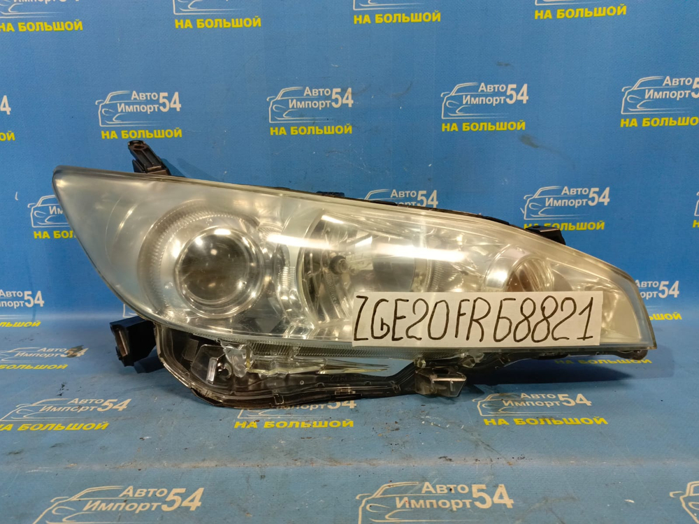 Фара передняя правая TOYOTA WISH 2009-2012