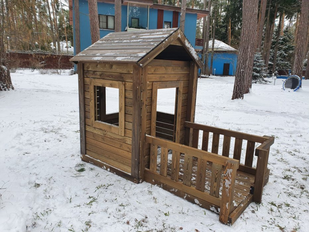 Деревянный домик