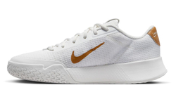 Женские Кроссовки теннисные Nike Court Vapor Lite 2 - sail/desert ochre