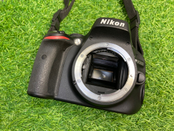Nikon D5100 + 18-55mm 3.5-5.6G VR (7.100 кадров)