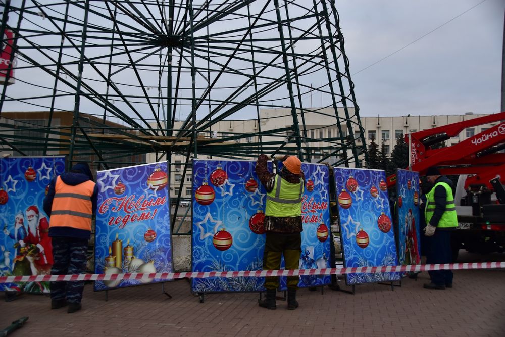 Подиум для Каркасной уличной искусственной елки «Уральская»