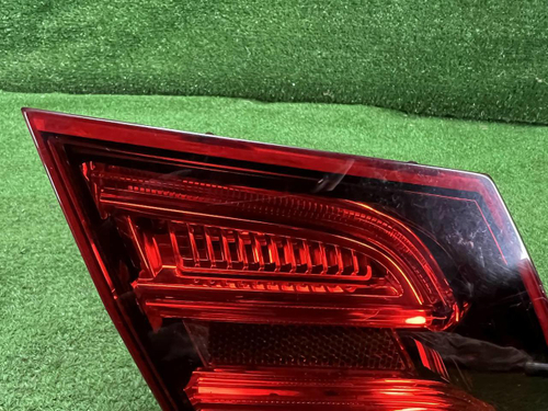 Фонарь левый внутренний Mercedes E W212 (13-16)