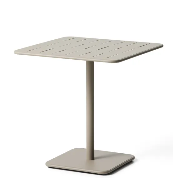 Уличный стол Brai из оцинкованной стали бежевого цвета, 70 x 70 см