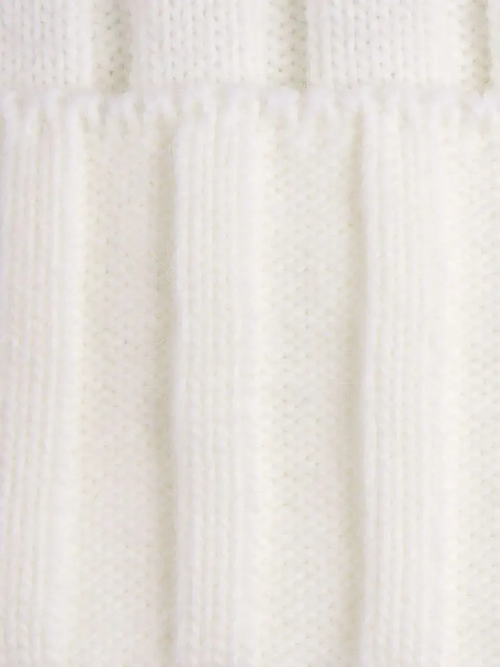 Шапка вязаная демисезонная детская