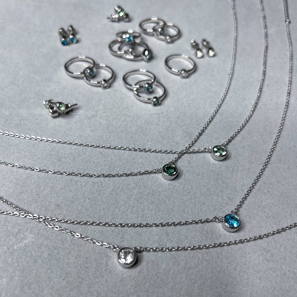 Серьги Point с Swiss топазом