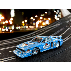 Carrera DIGITAL 132 - Lancia Beta Montecarlo Turbo "Fruit of Loom" 32029 / артикул   32029  / GTIN 4007486320291