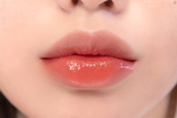 rom&nd Juicy Lasting - Высокопигментированный блеск для губ, 5,5 g