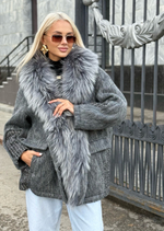 Шерстяной пуховик с натуральным мехом