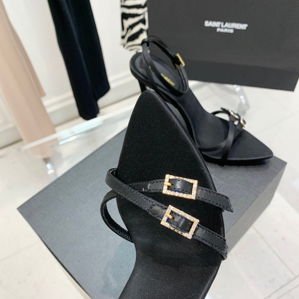 Saint Laurent Pumps