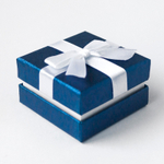 Картонный футляр с бантиком «Наполеон» 60x60x39 мм под кольцо, серьги, подвеску и гарнитур