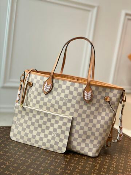 Louis Vuitton Neverfull MM