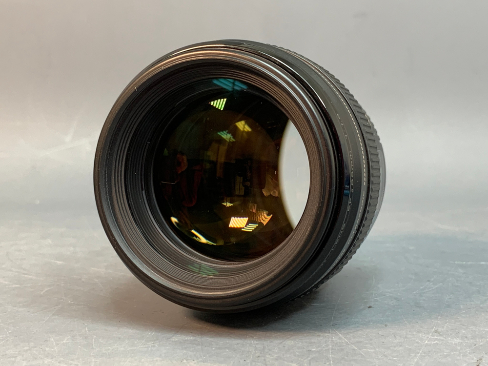 Canon EF 85mm 1.8 USM