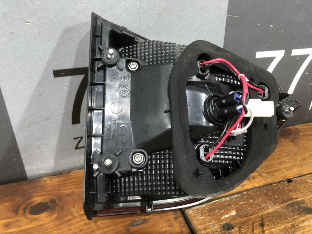 Фонарь задний правый Chery Tiggo 4 17-19 Б/У Оригинал j684433040