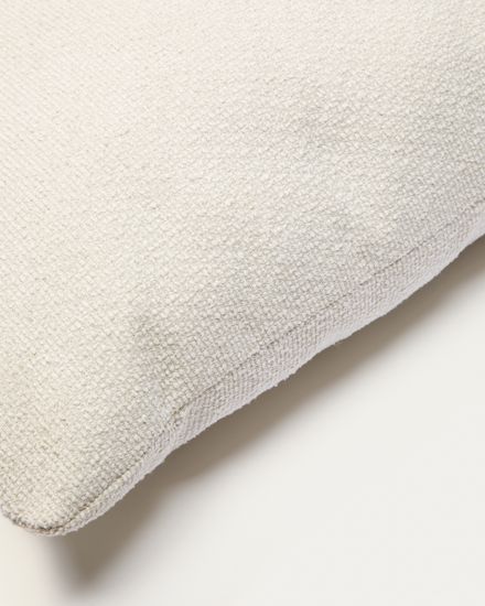 Подушка декоративная Martina из шенилла цвета экрю, 60 x 52 см
