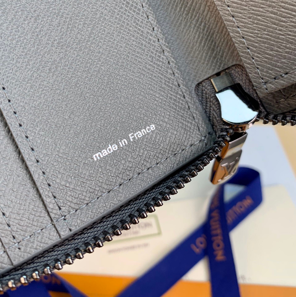 Louis Vuitton Zippy Vertical Wallet