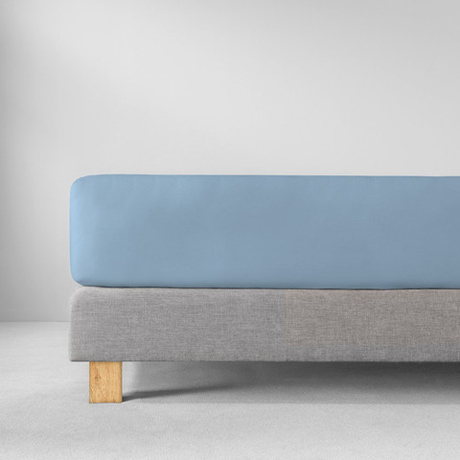 Простыня на резинке 200x200 Estella 160 hellblau светло-синяя