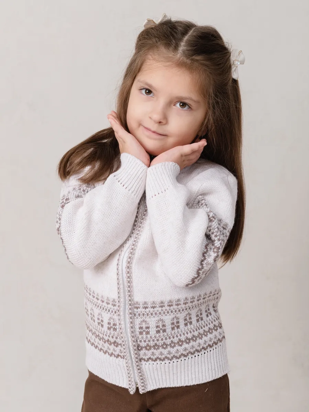 Кофта вязаная на молнии