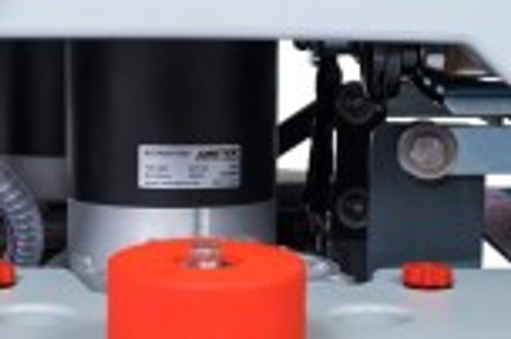 Машина поломоечная Bennett HUSSAR H120-75R Li-200 Ah, с местом оператора BNT64090-li210