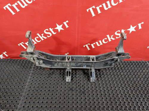 Кронштейн кабины задний в сборе