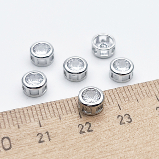 Бусина Круг, цвет серебро (родий), фианит, диаметр 6,5 мм, толщина 3,5 мм, цена за 1 шт