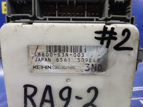 Блок предохранителей салонный Honda ODYSSEY 2002